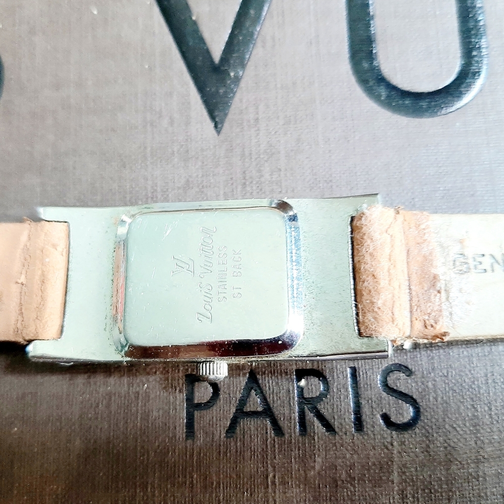 Vintage Louis Vuitton Paris Vintage Leather Wrist Watch 20m - Picture 9 of 9